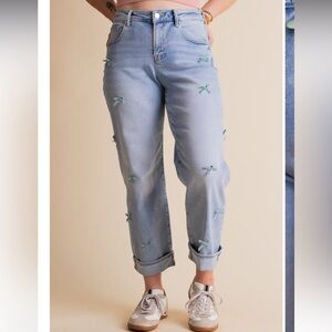 Risen Jeans with Bow Details
